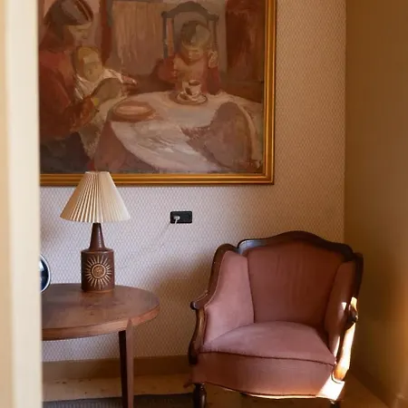 Store Lærkegård Hotel *
